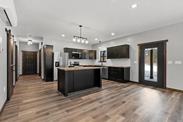 $415,000 | W11115 Cth Street, Crivitz, WI 54114