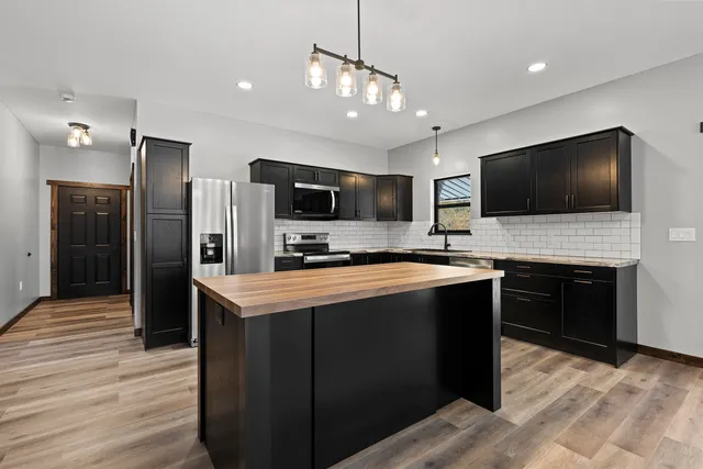 $415,000 | W11115 Cth Street, Crivitz, WI 54114