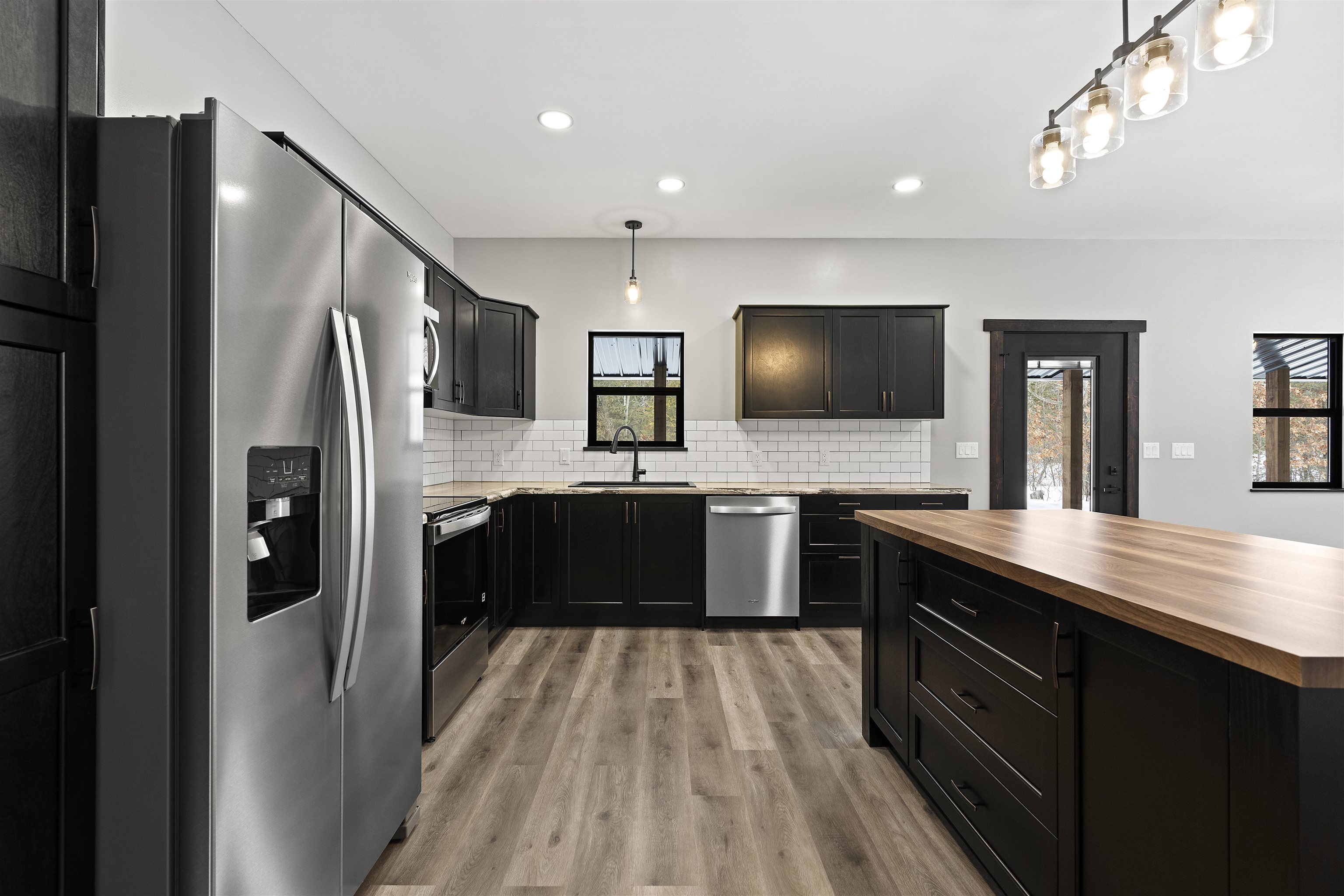 W11115 Cth Street Crivitz, WI 54114 - Photo 8 of 41