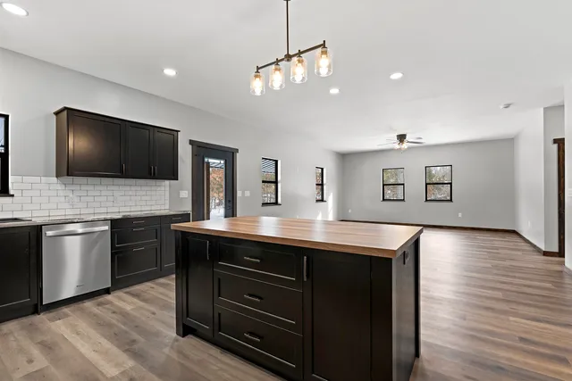 $415,000 | W11115 Cth Street, Crivitz, WI 54114