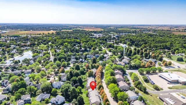 $2,500 | 823 North 1st Street, Elburn, IL 60119