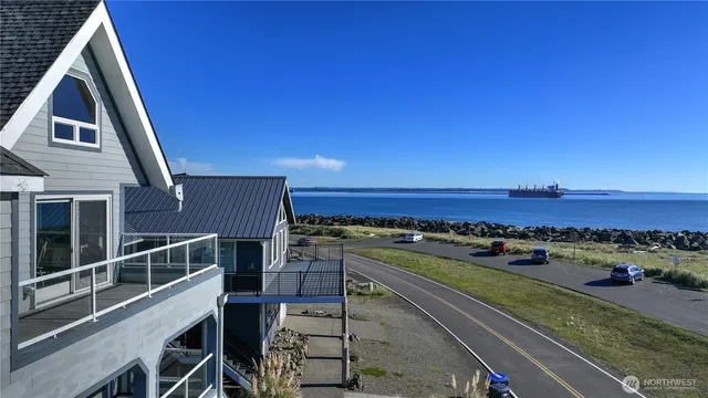 $425,000 | 1599 East Ocean Shores Boulevard Southwest, Unit 3, Ocean Shores, WA 98569