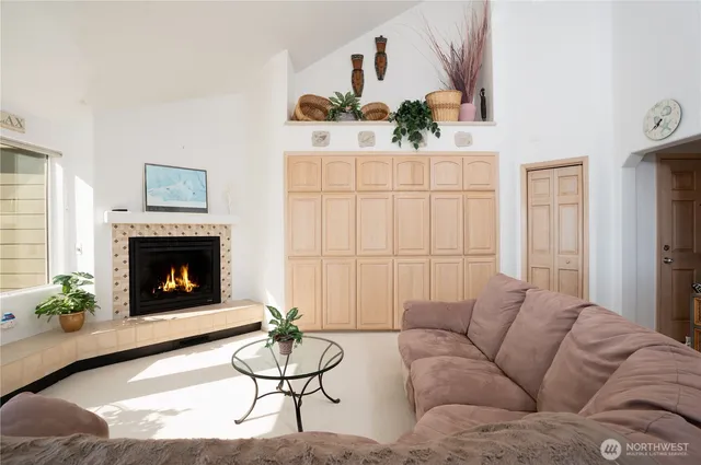 $425,000 | 1599 East Ocean Shores Boulevard Southwest, Unit 3, Ocean Shores, WA 98569