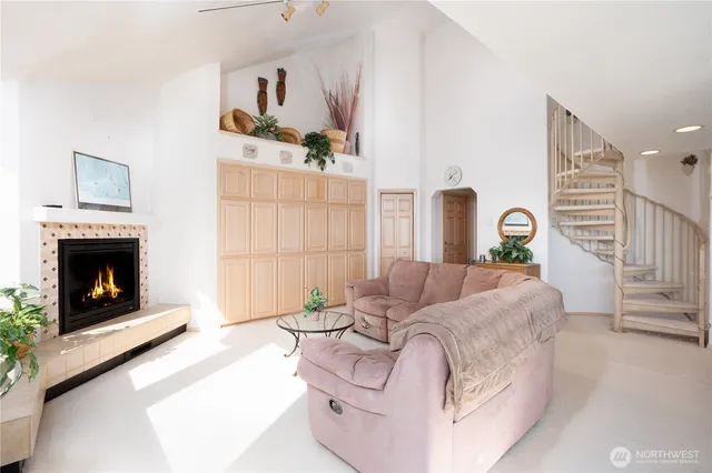 $425,000 | 1599 East Ocean Shores Boulevard Southwest, Unit 3, Ocean Shores, WA 98569