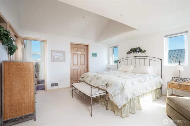 $425,000 | 1599 East Ocean Shores Boulevard Southwest, Unit 3, Ocean Shores, WA 98569