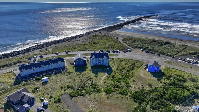 $425,000 | 1599 East Ocean Shores Boulevard Southwest, Unit 3, Ocean Shores, WA 98569