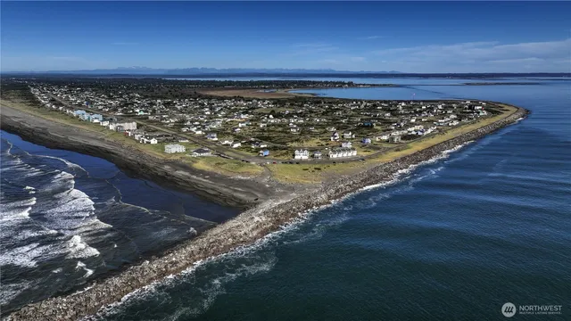 $425,000 | 1599 East Ocean Shores Boulevard Southwest, Unit 3, Ocean Shores, WA 98569
