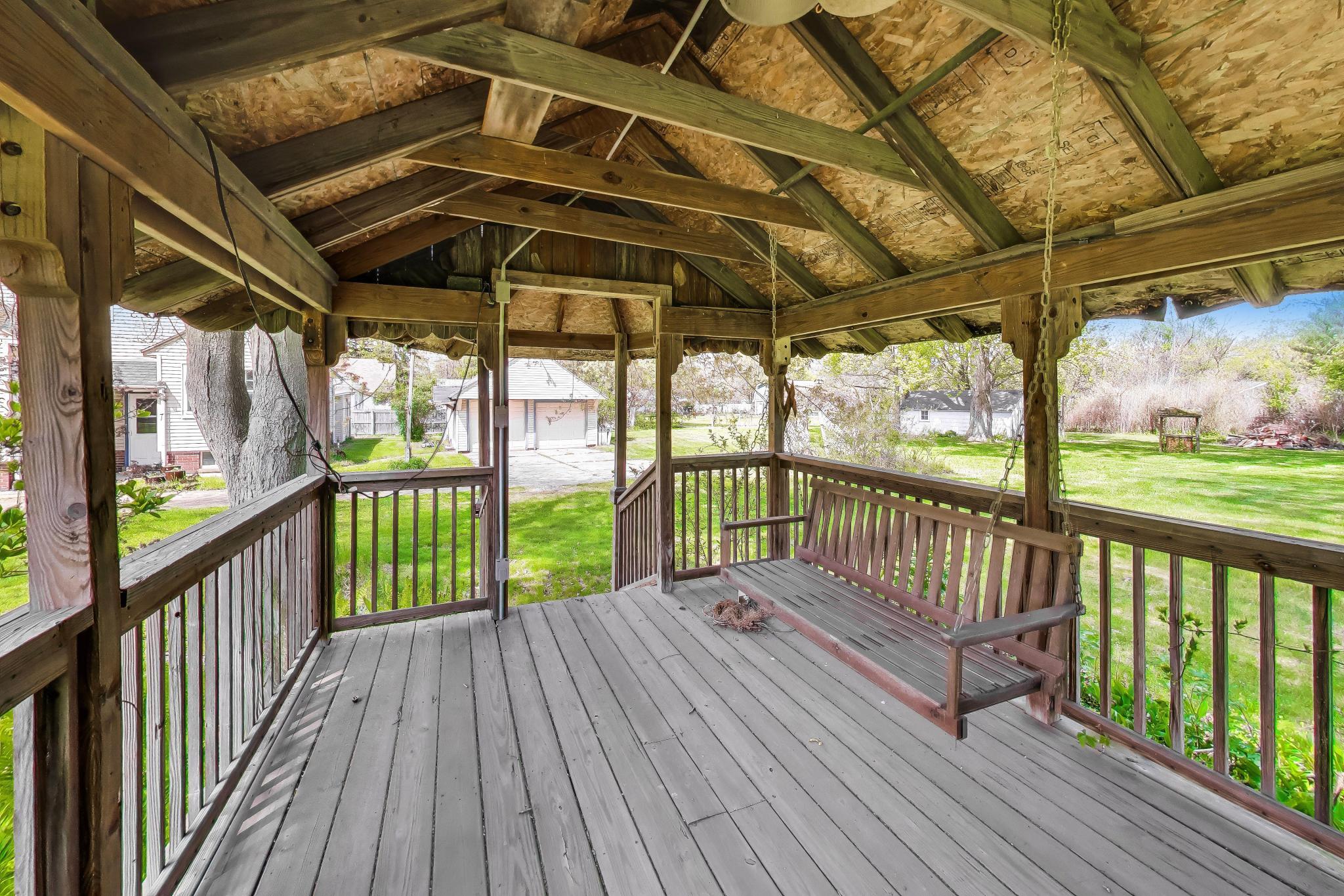 4321 North Wozniak Road Michigan City, IN 46360 - Photo 12 of 60 2048x1365