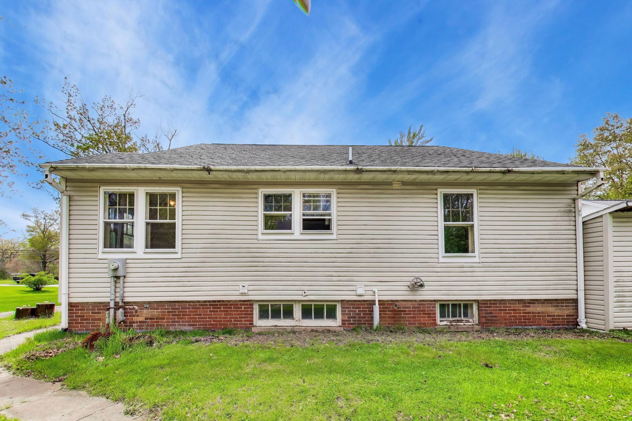4321 North Wozniak Road Michigan City, IN 46360 - Photo 59 of 60 2048x1365