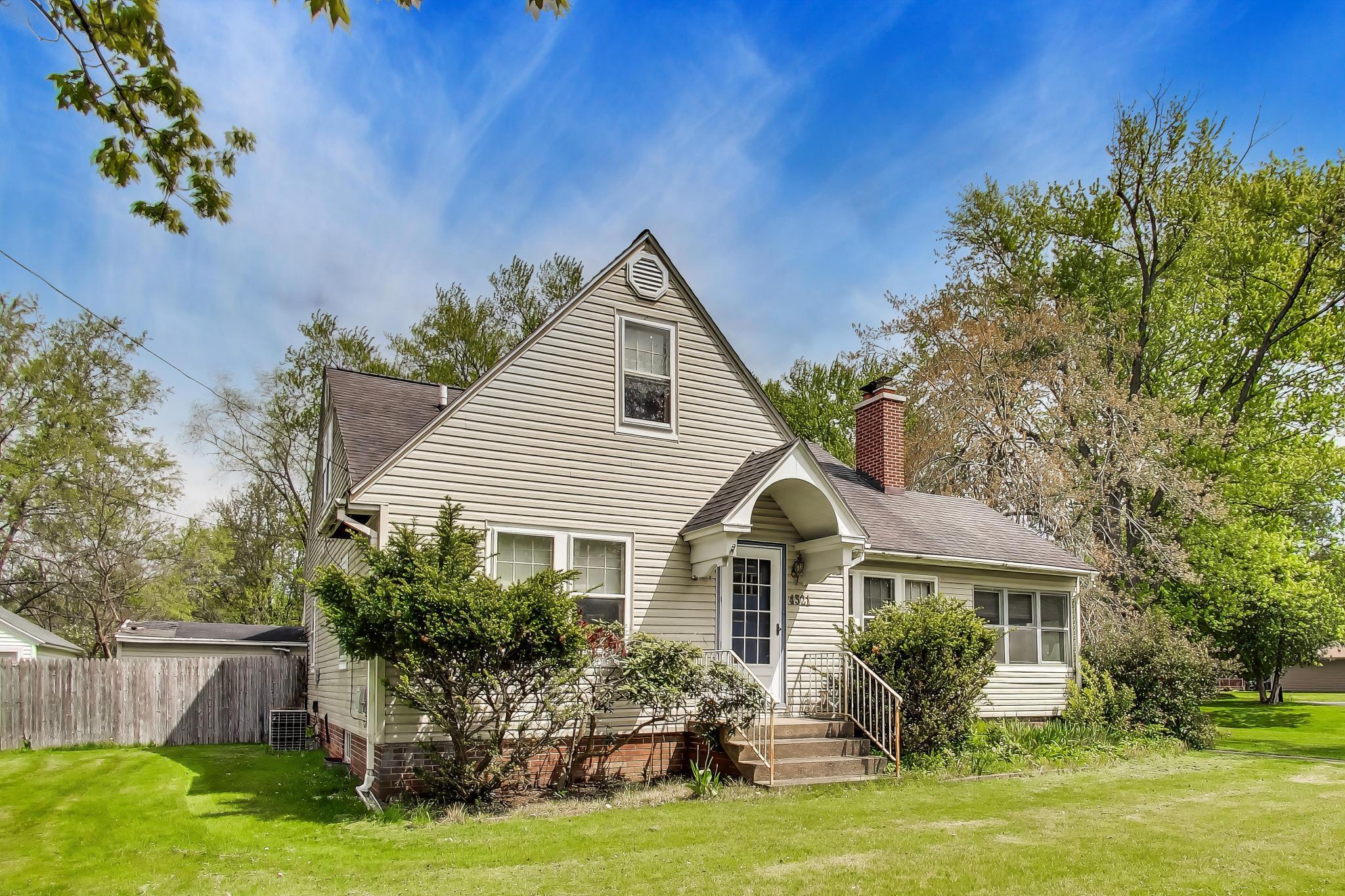4321 North Wozniak Road Michigan City, IN 46360 - Photo 6 of 60 2048x1365