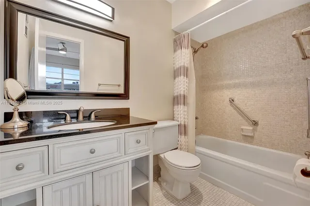 $96,500 | 4805 Northwest 35th Street, Unit 603, Lauderdale Lakes, FL 33319