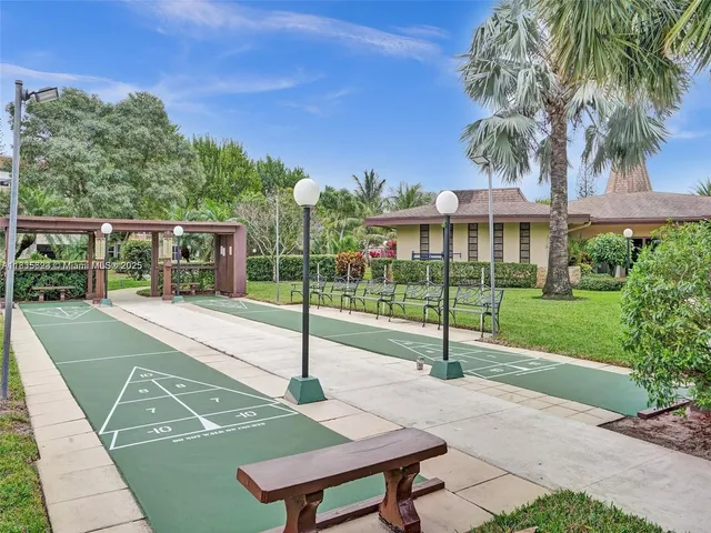 $96,500 | 4805 Northwest 35th Street, Unit 603, Lauderdale Lakes, FL 33319