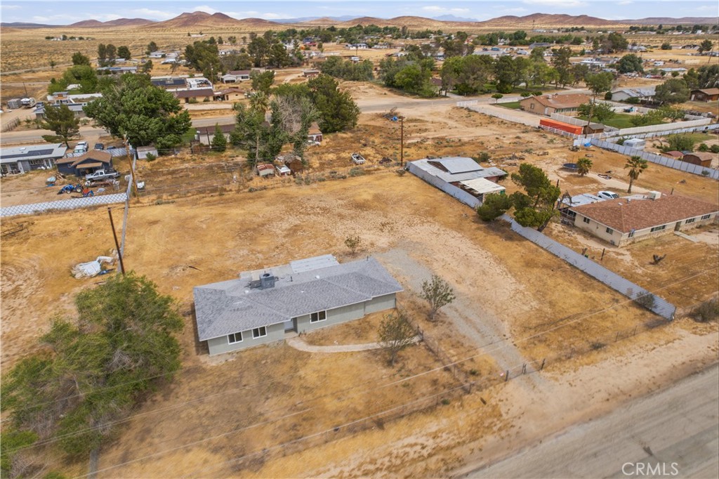 16657 Foothill Avenue Edwards, CA 93523 - Photo 3 of 22