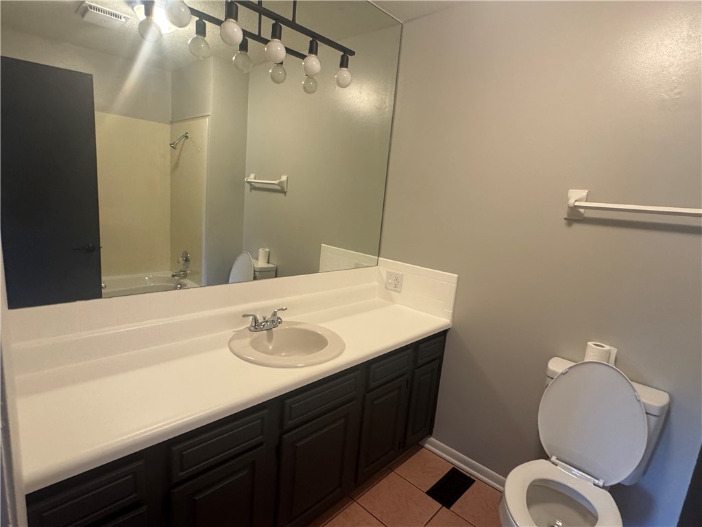 1005 Sunset Ridge Danville, IL 61832 - Photo 15 of 16 Gallery Image 15