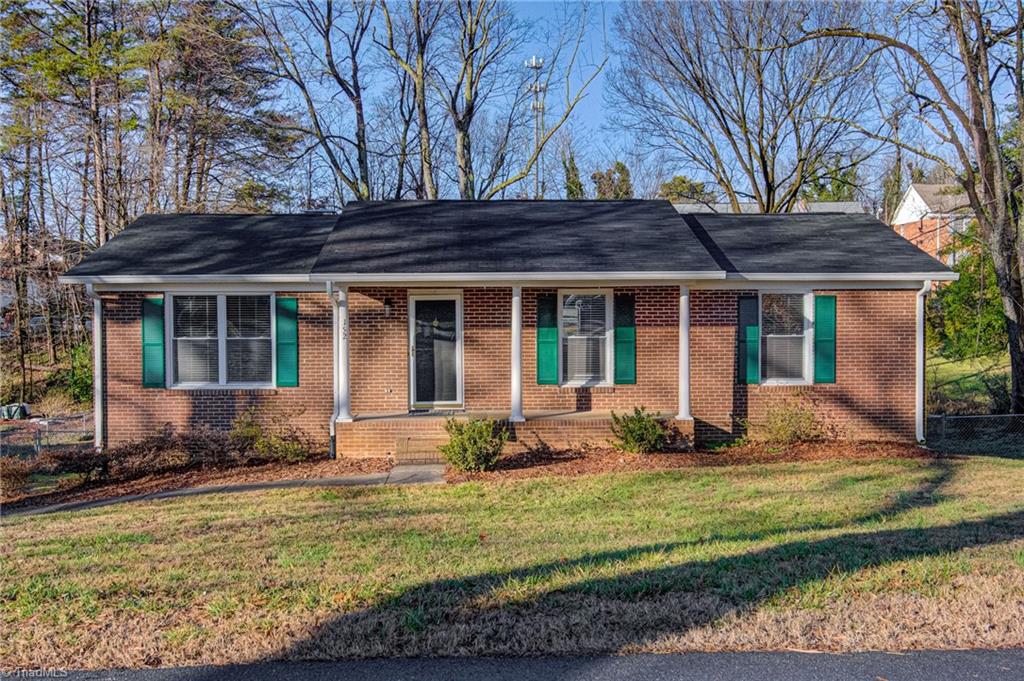 152 Greenvalley Road Winston-Salem, NC 27106 - Photo 1 of 31 Gallery Image 1