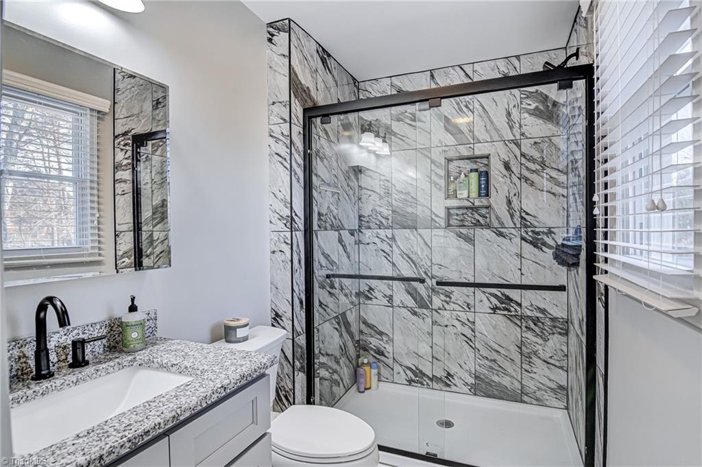 152 Greenvalley Road Winston-Salem, NC 27106 - Photo 12 of 31 Gallery Image 12