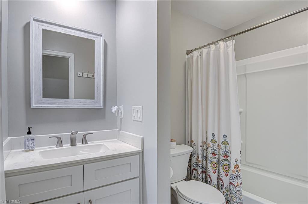 152 Greenvalley Road Winston-Salem, NC 27106 - Photo 18 of 31 Gallery Image 18