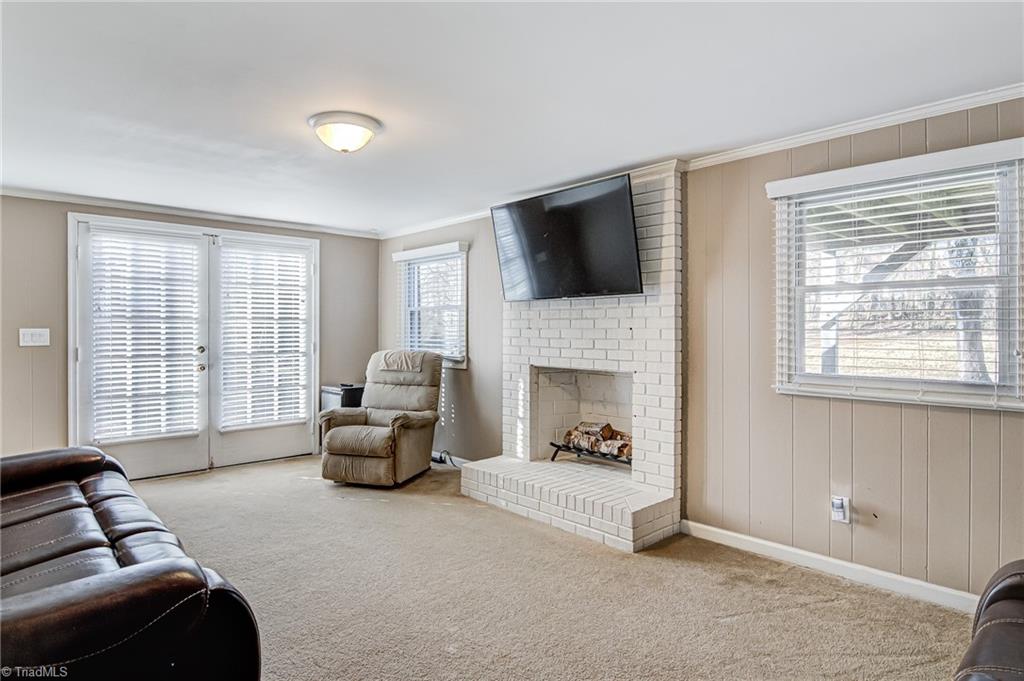 152 Greenvalley Road Winston-Salem, NC 27106 - Photo 20 of 31 Gallery Image 20