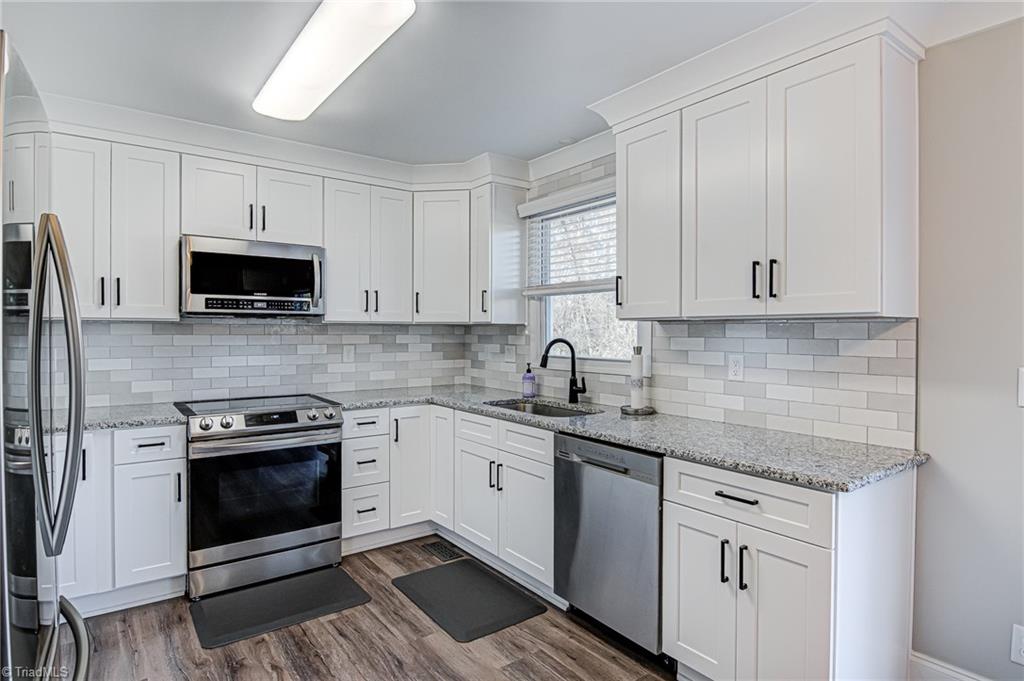 152 Greenvalley Road Winston-Salem, NC 27106 - Photo 7 of 31 Gallery Image 7