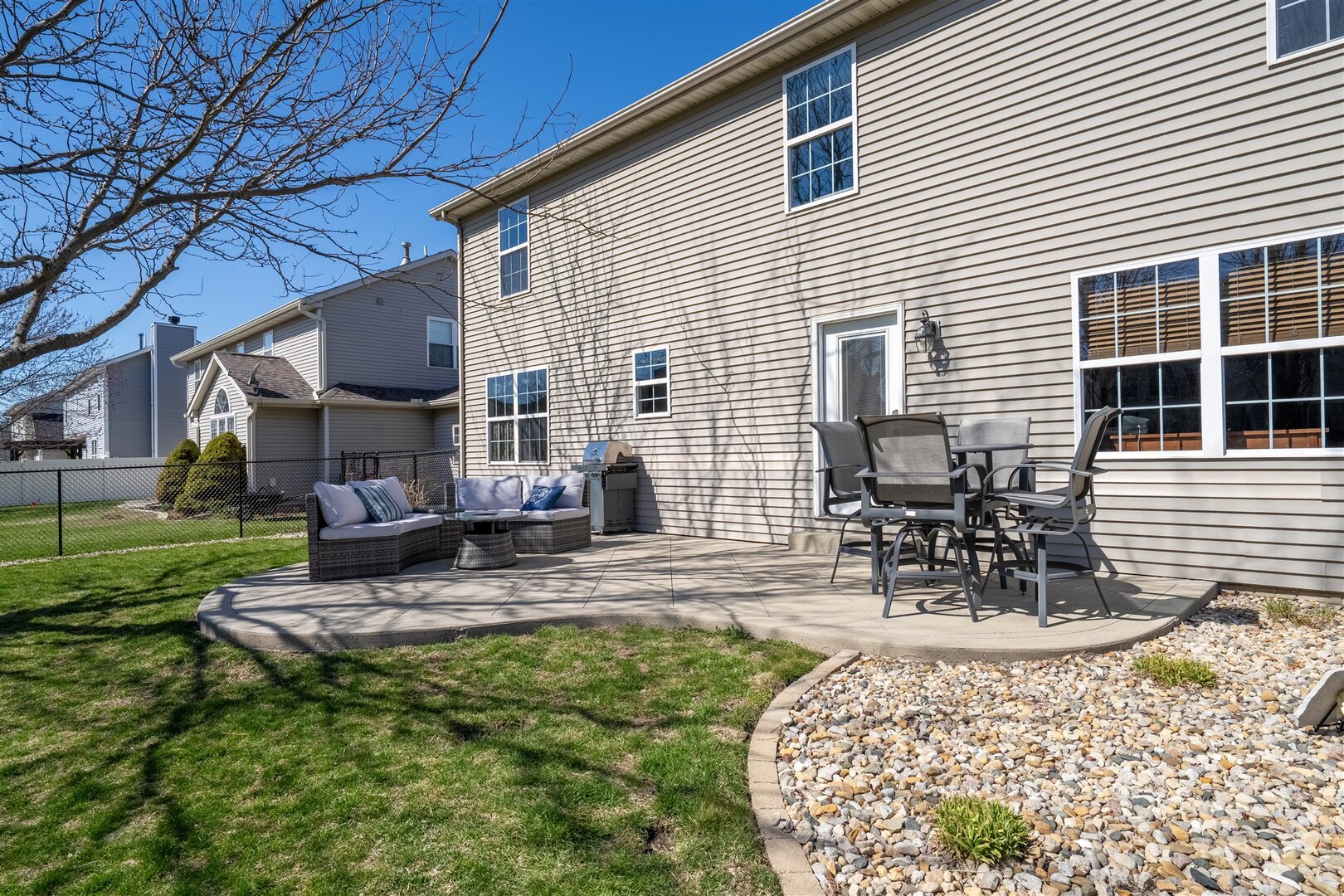 3291 Red Jasper Street Normal, IL 61761 - Photo 7 of 43