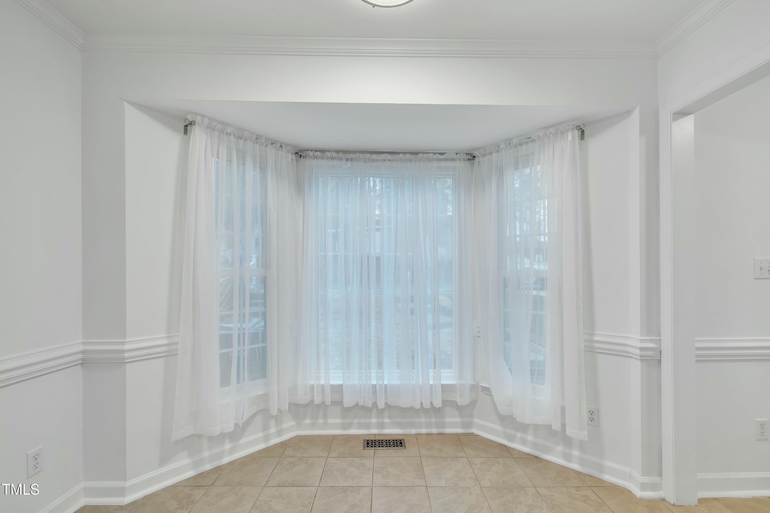 4524 Hamptonshire Drive Raleigh, NC 27613 - Photo 12 of 33 tempImageekGGkC