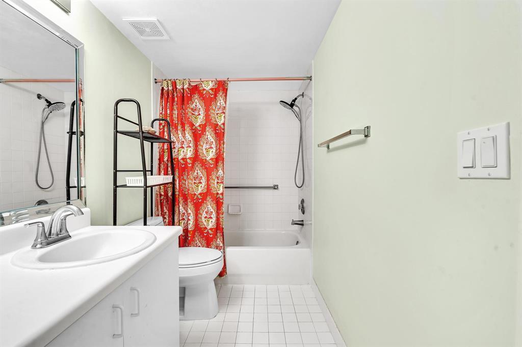 9560 Weldon Circle, Unit J413 Tamarac, FL 33321 - Photo 27 of 72