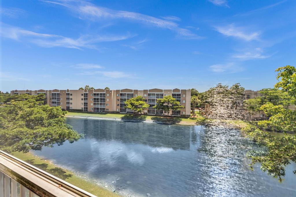 9560 Weldon Circle, Unit J413 Tamarac, FL 33321 - Photo 31 of 72