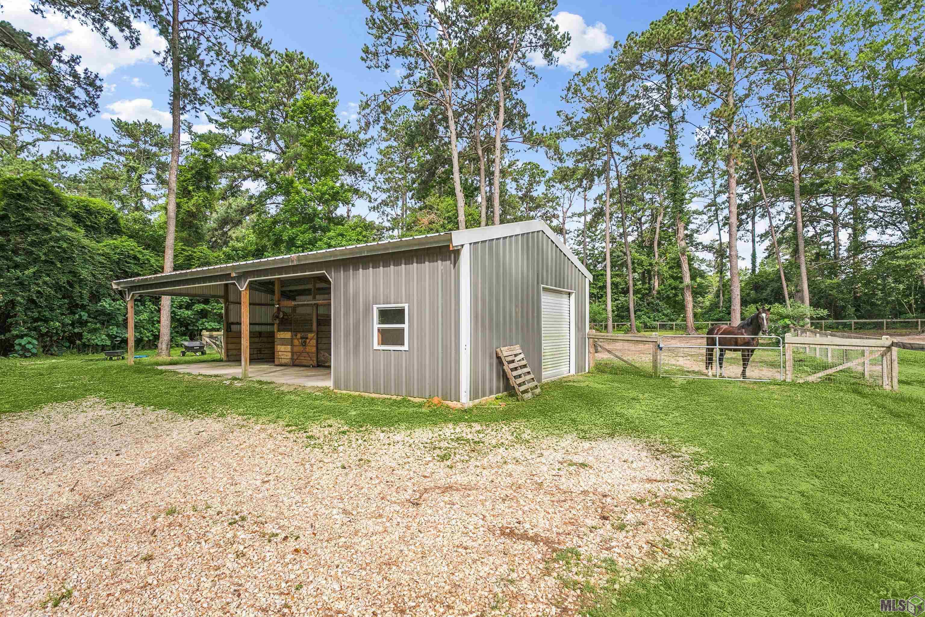 80199 Highway 1083 Bush, LA 70431 - Photo 20 of 26