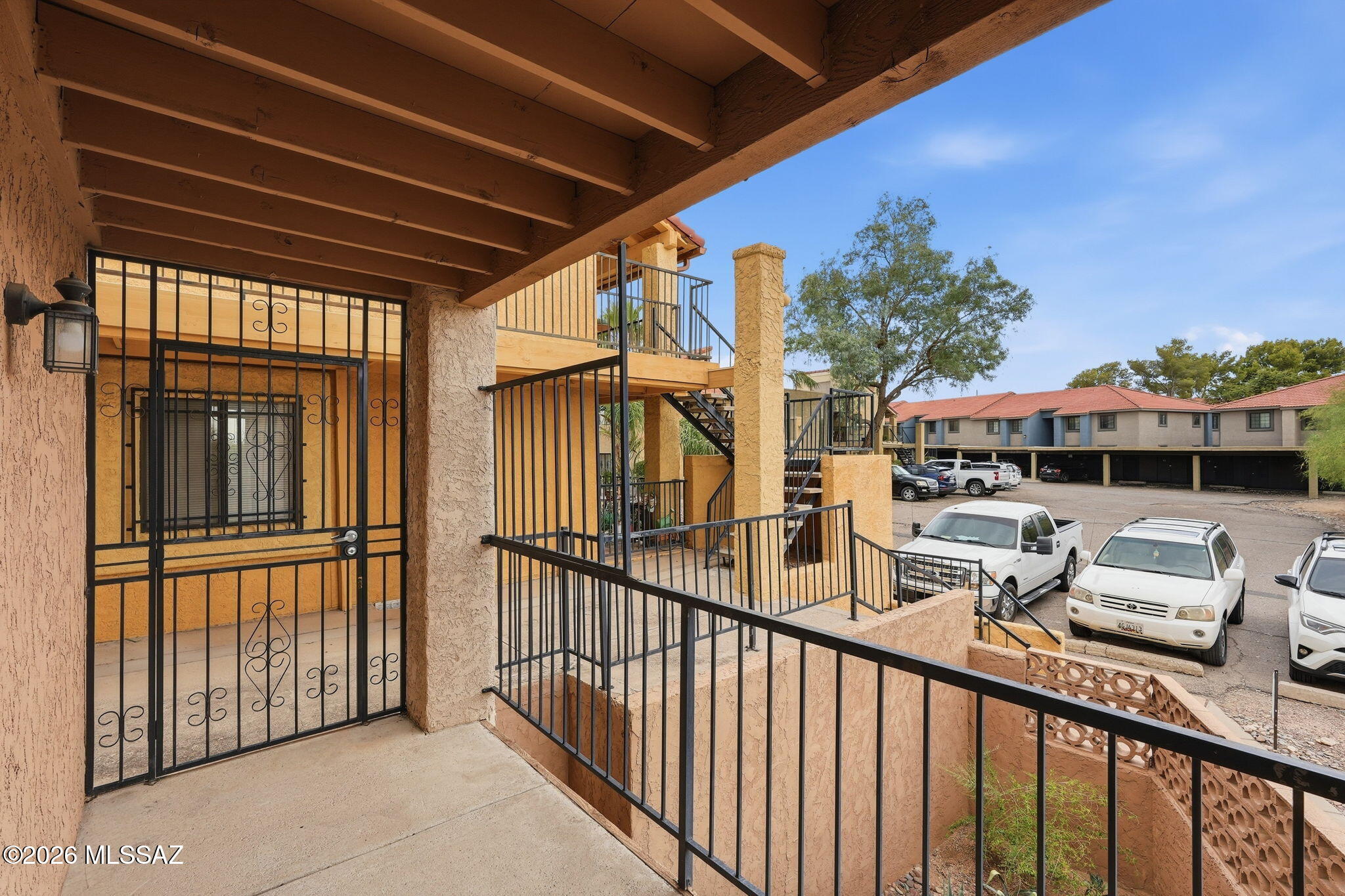 8263 North Oracle Road, Unit 137 Tucson, AZ 85704 - Photo 30 of 36 Balcony 3