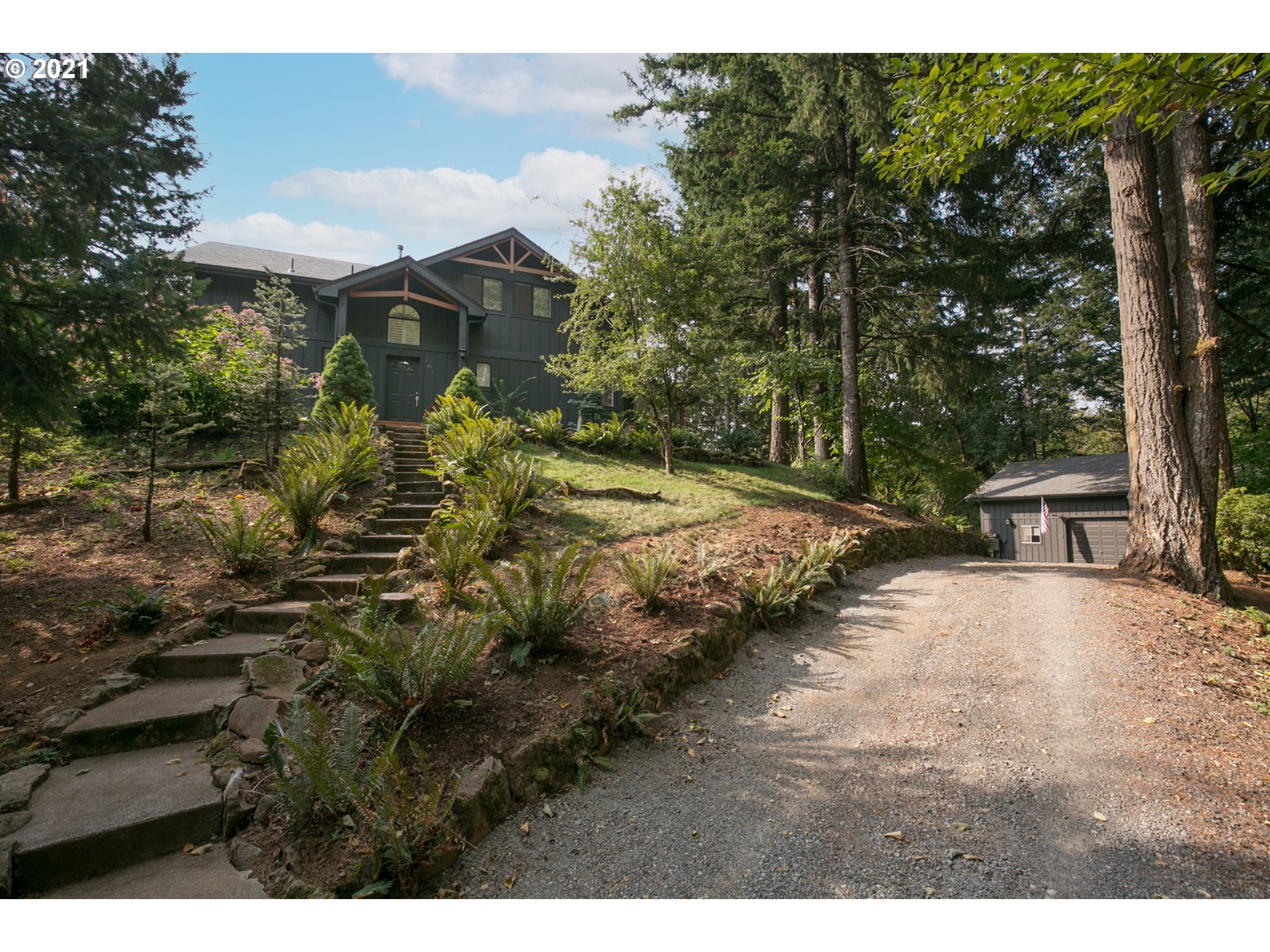 261 Beacon Highland Road East Stevenson, WA 98648 - Photo 1 of 32 Gallery Image 1