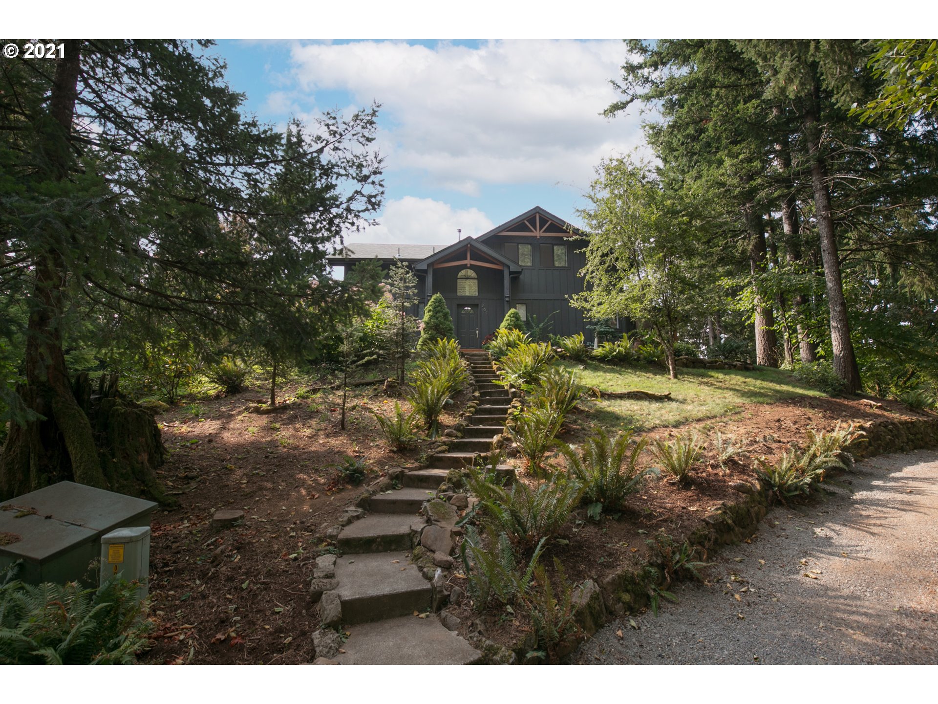 261 Beacon Highland Road East Stevenson, WA 98648 - Photo 2 of 32 Gallery Image 2