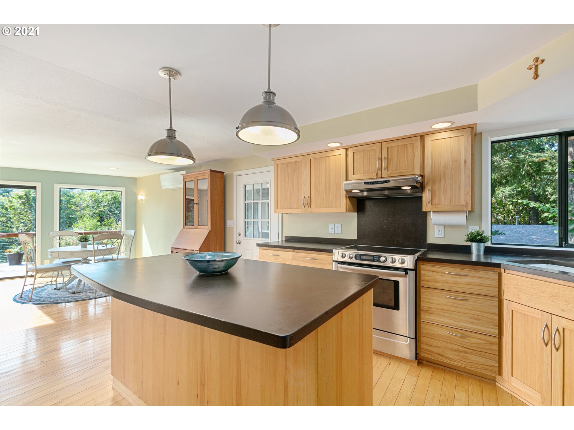 261 Beacon Highland Road East Stevenson, WA 98648 - Photo 9 of 32 Gallery Image 9