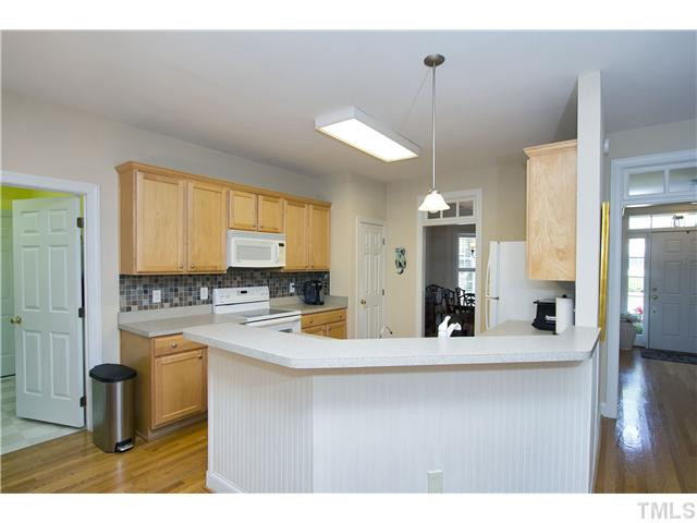 905 Scotts Ridge Trail Apex, NC 27502 - Photo 8 of 25 Kitchen