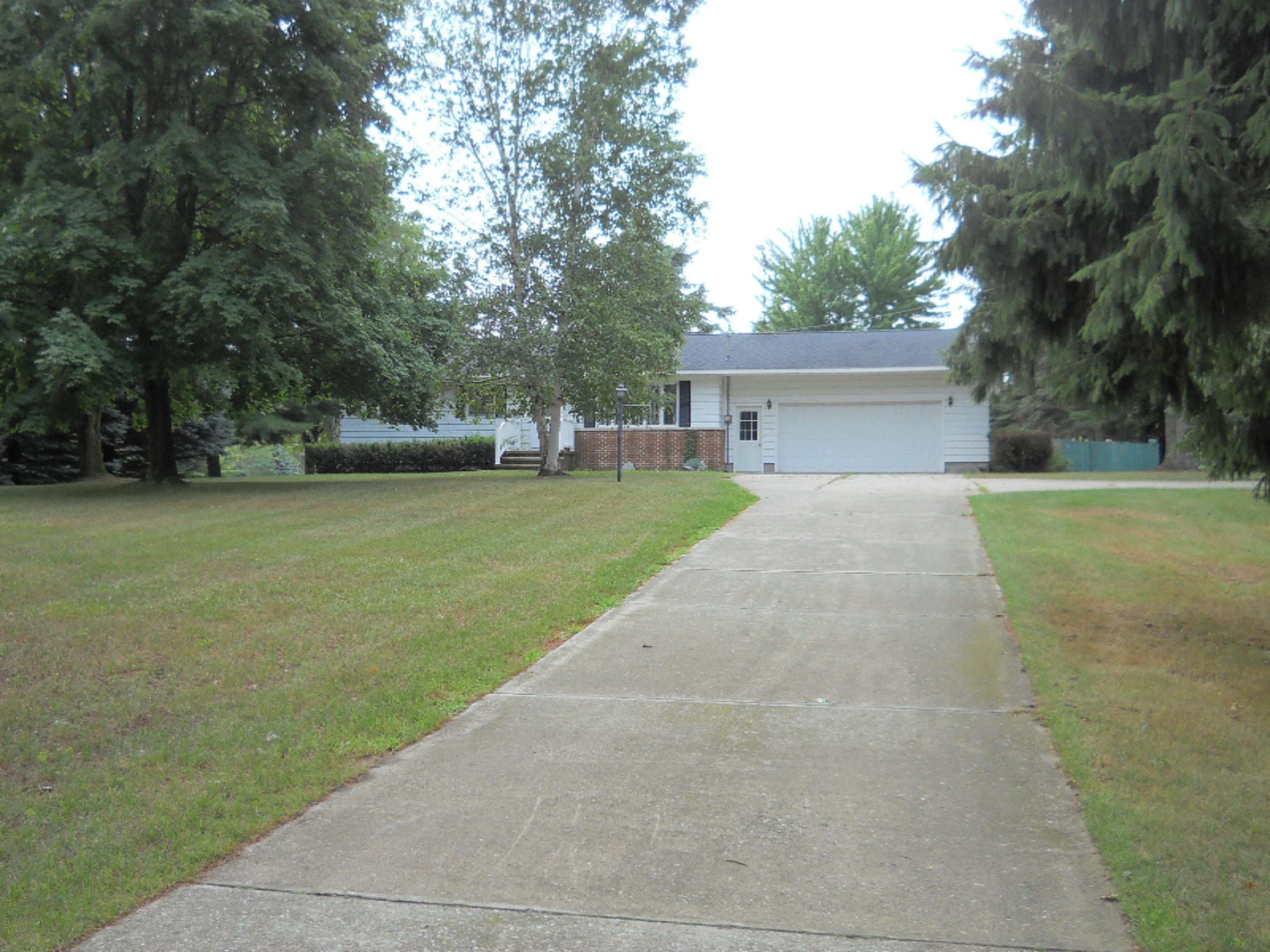 8576 East Colby Road Crystal, MI 48818 - Photo 2 of 21 8576 E. Colby Rd.