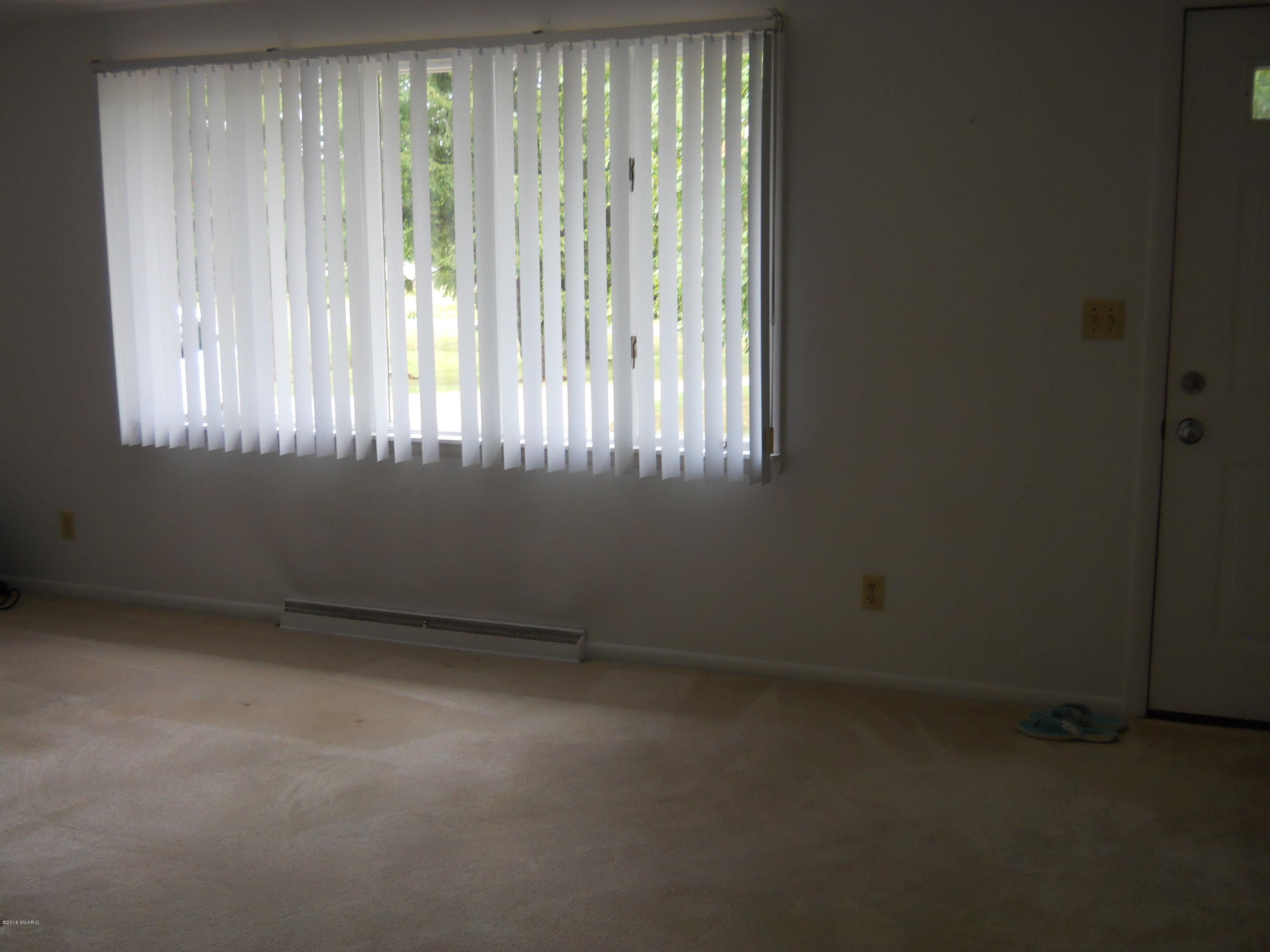 8576 East Colby Road Crystal, MI 48818 - Photo 3 of 21 8576 E. Colby Rd.