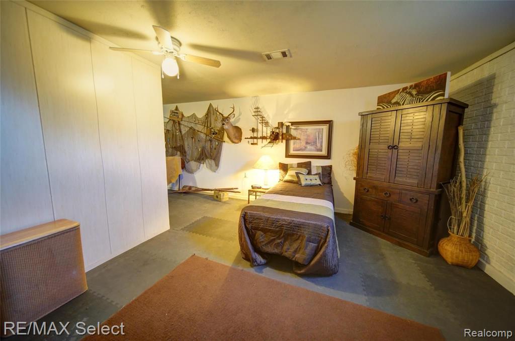 4045 East Carpenter Road Flint, MI 48506 - Photo 42 of 50