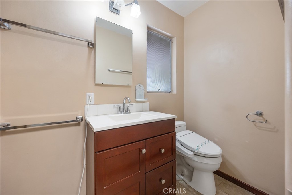 10357 Lesterford Avenue Downey, CA 90241 - Photo 15 of 31 One of two bathrooms at 10357 Lesterford Avenue