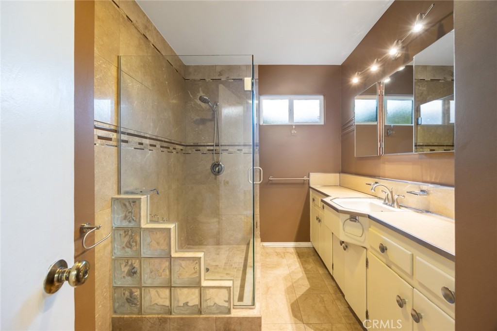 10357 Lesterford Avenue Downey, CA 90241 - Photo 20 of 31 The hall bathroom at 10357 Lesterford Avenue