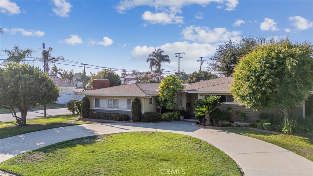 10357 Lesterford Avenue Downey, CA 90241 - Photo 31 of 31 I invite you to come and see all that 10357 Lesterford Avenue has to offer you.
