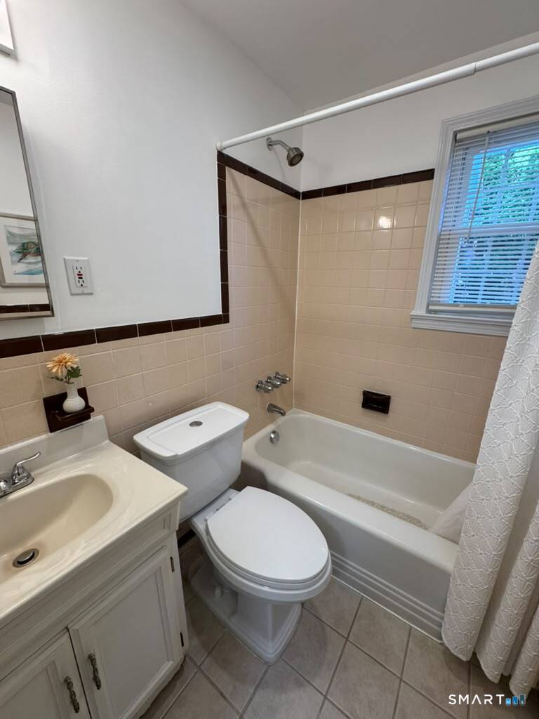 681 Jennings Road Fairfield, CT 06824 - Photo 19 of 36 Gallery Image 19
