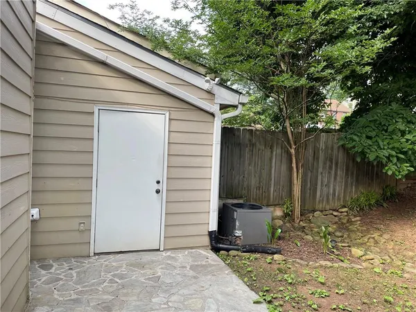 $2,150 | 1068 Travelers Trail, Kennesaw, GA 30144