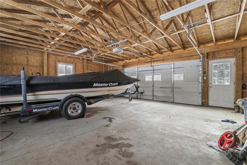 475 West Lake Road Transfer, PA 16154 - Photo 18 of 37