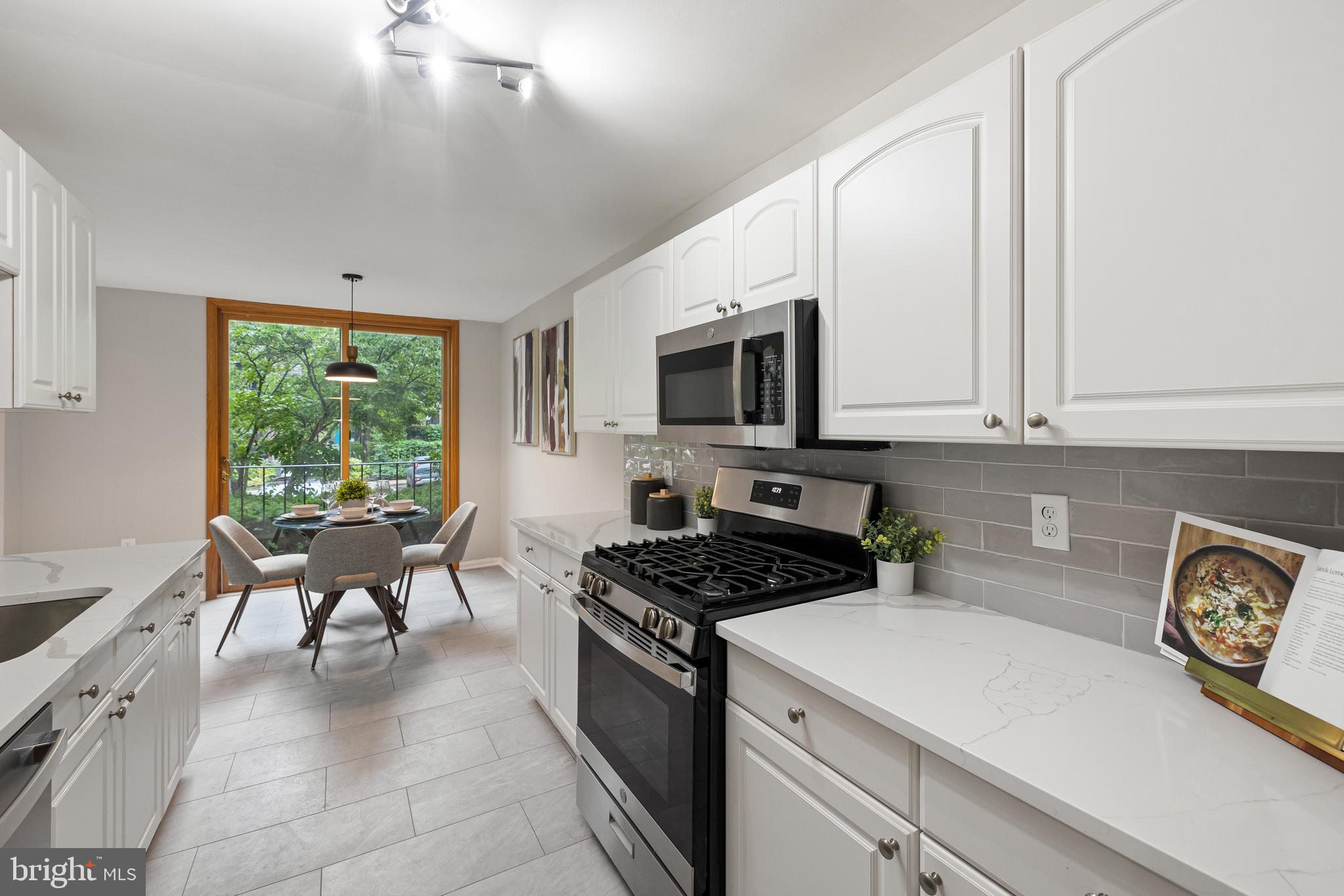 8006 Inverness Ridge Road Potomac, MD 20854 - Photo 12 of 43