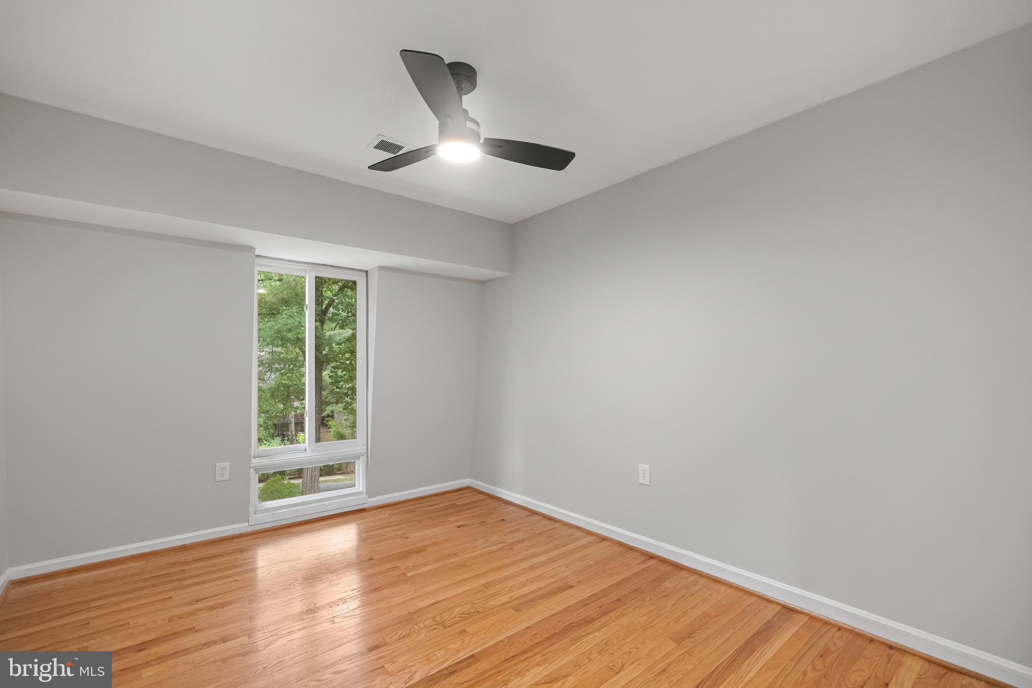 8006 Inverness Ridge Road Potomac, MD 20854 - Photo 29 of 43 Bedroom #3 upstairs!