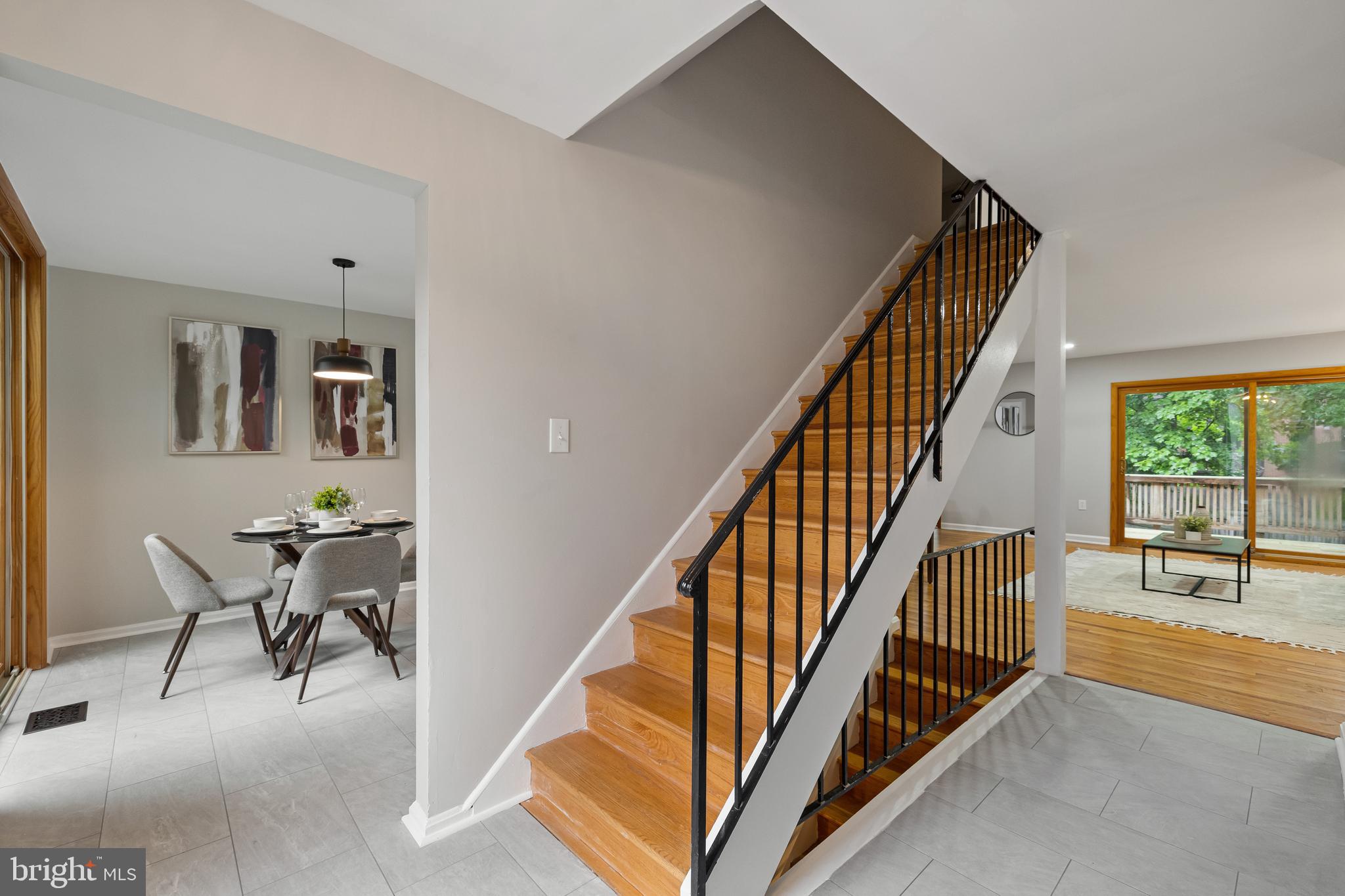 8006 Inverness Ridge Road Potomac, MD 20854 - Photo 5 of 43