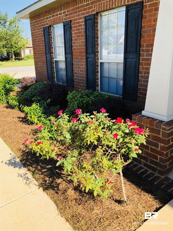 17178 Bankhead Boulevard Fairhope, AL 36532 - Photo 29 of 30 Beautiful Landscaping