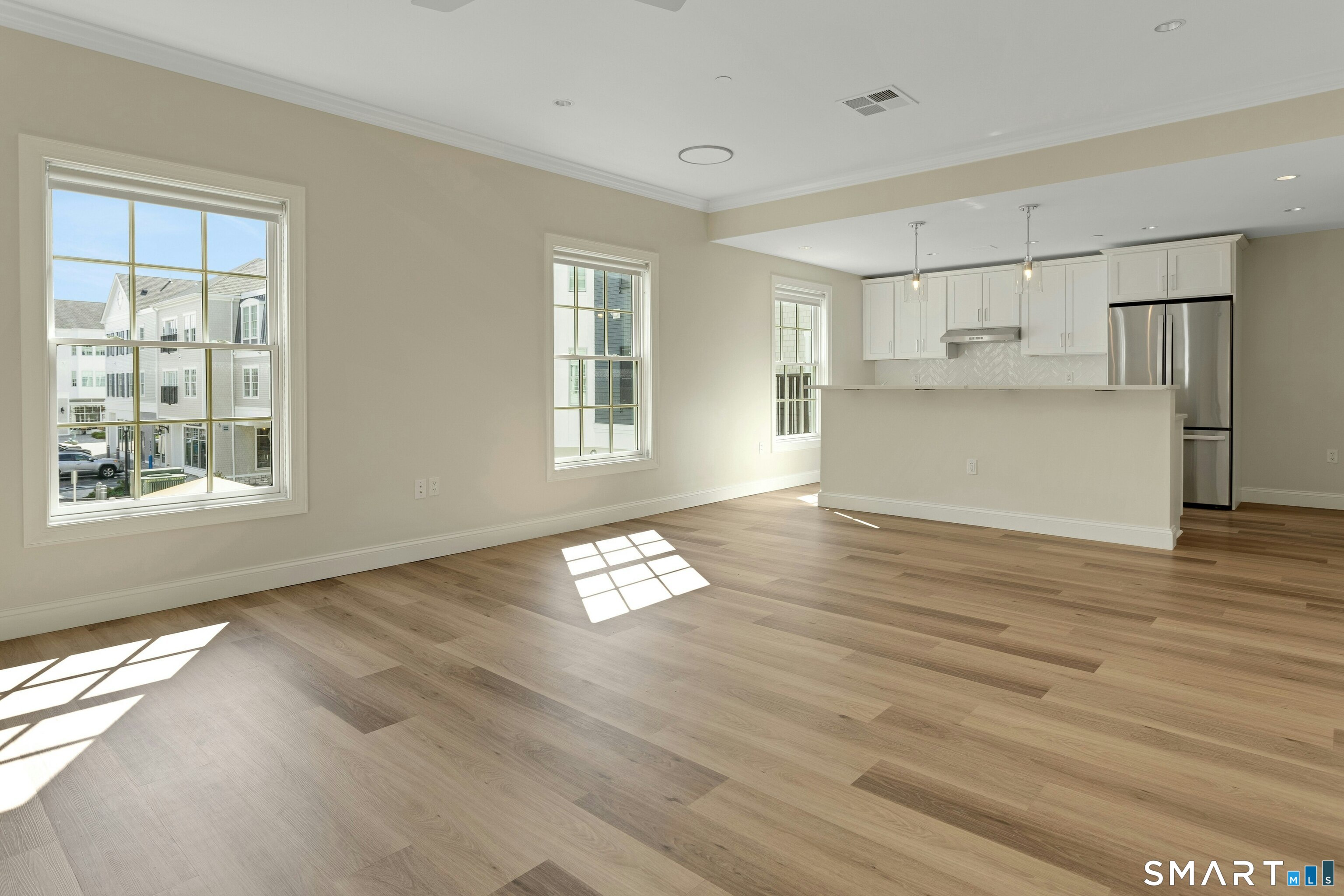 440 Heights Road, Unit 201 Darien, CT 06820 - Photo 5 of 11 Gallery Image 5