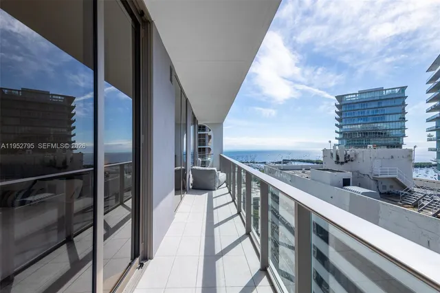 $3,700,000 | 2678 Tigertail Avenue, Unit 1707, Miami, FL 33133