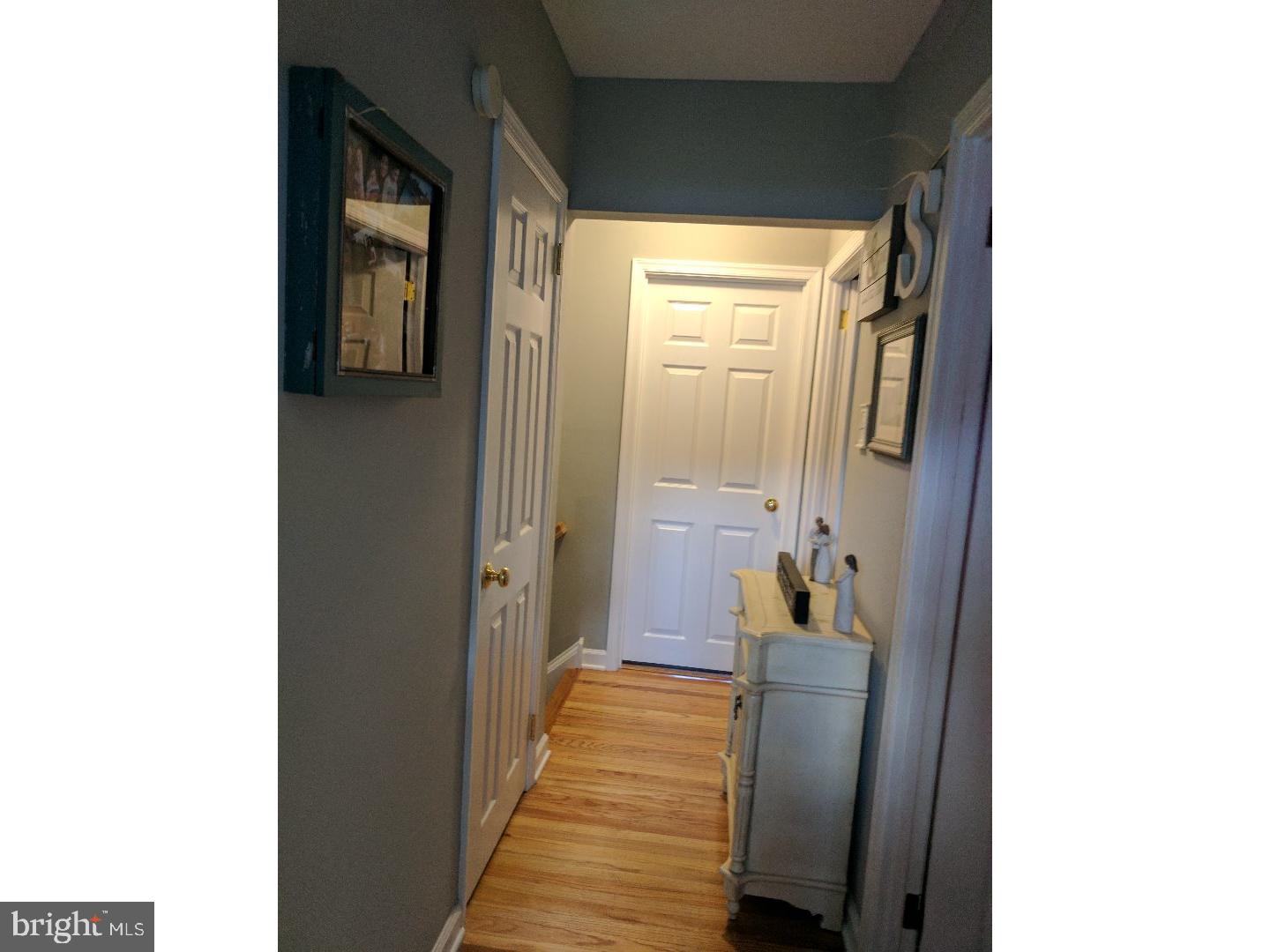 978 Windsor Road Warminster, PA 18974 - Photo 13 of 23 Hallway
