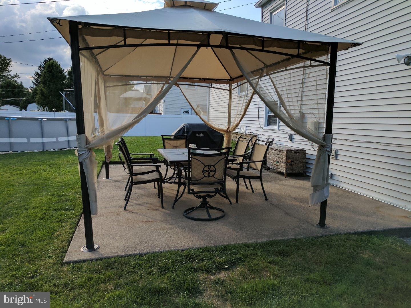 978 Windsor Road Warminster, PA 18974 - Photo 19 of 23 Patio